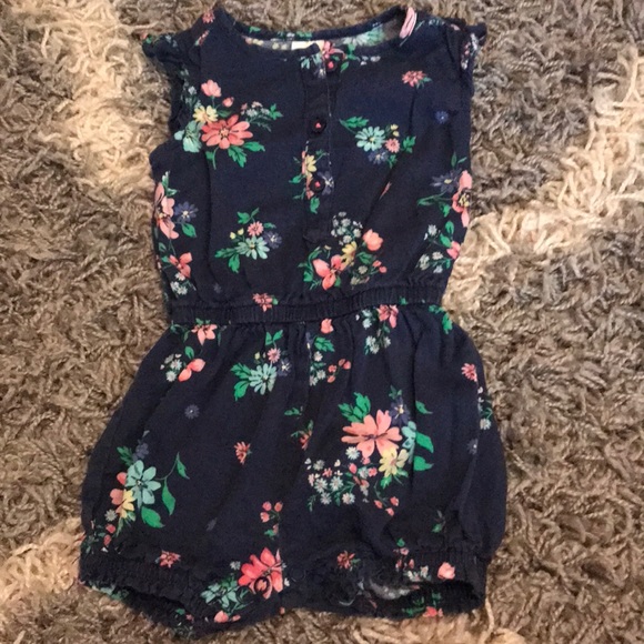 Carter's Other - Adorable summer romper - 12 months